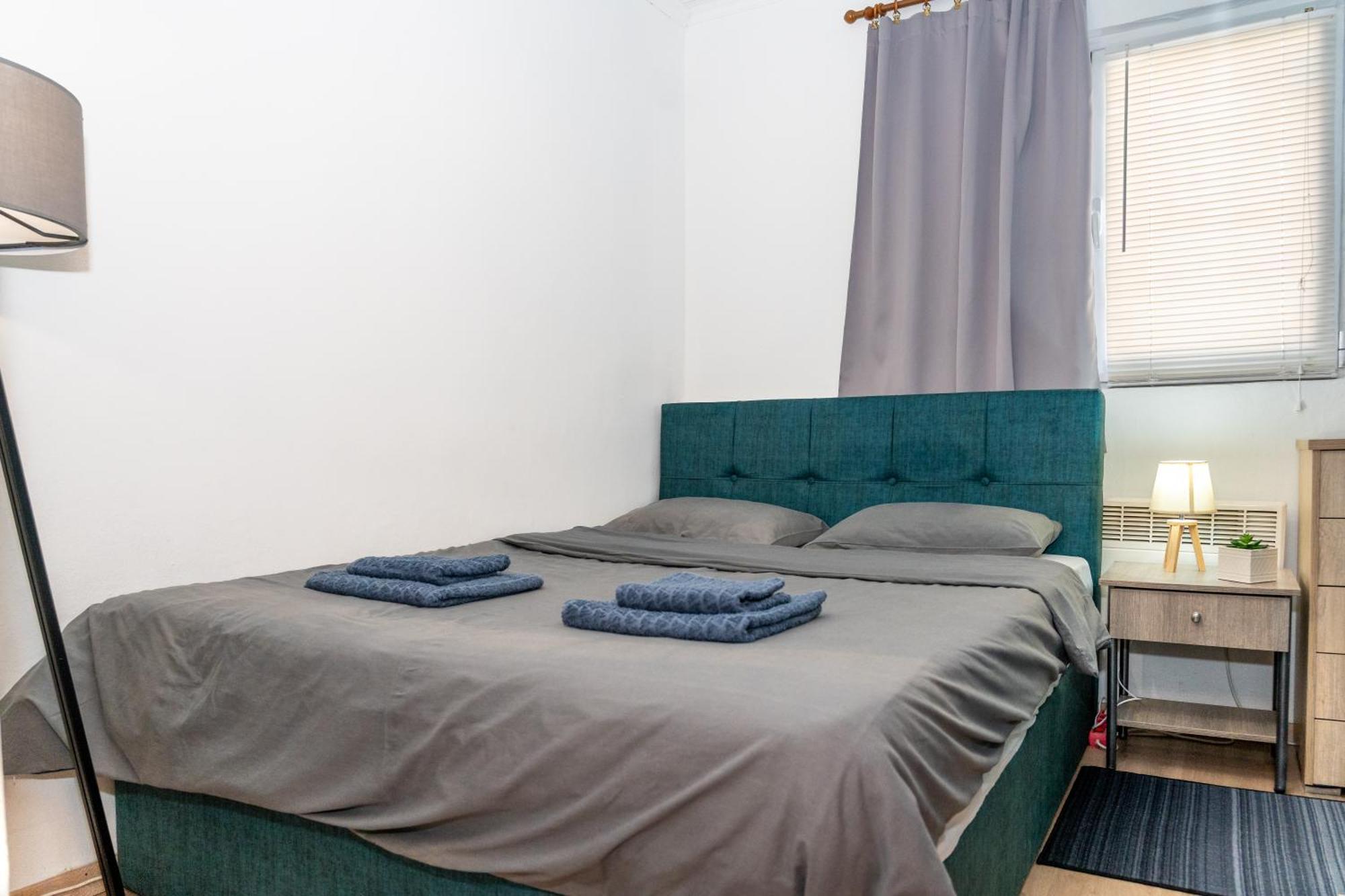 Modern Apt Upon Tsimiski Солун Екстериор снимка