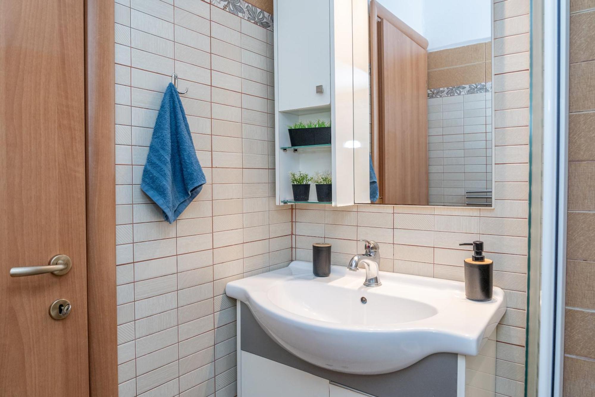 Modern Apt Upon Tsimiski Солун Екстериор снимка